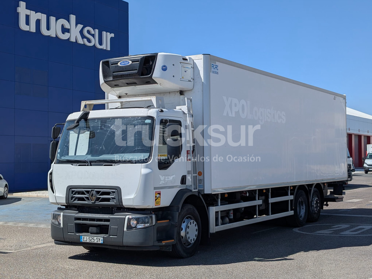RENAULT D320.26 ejes 6x2*4 - Hladnjača: slika 1 RENAULT D320.26 ejes 6x2*4 - Hladnjača: slika 1