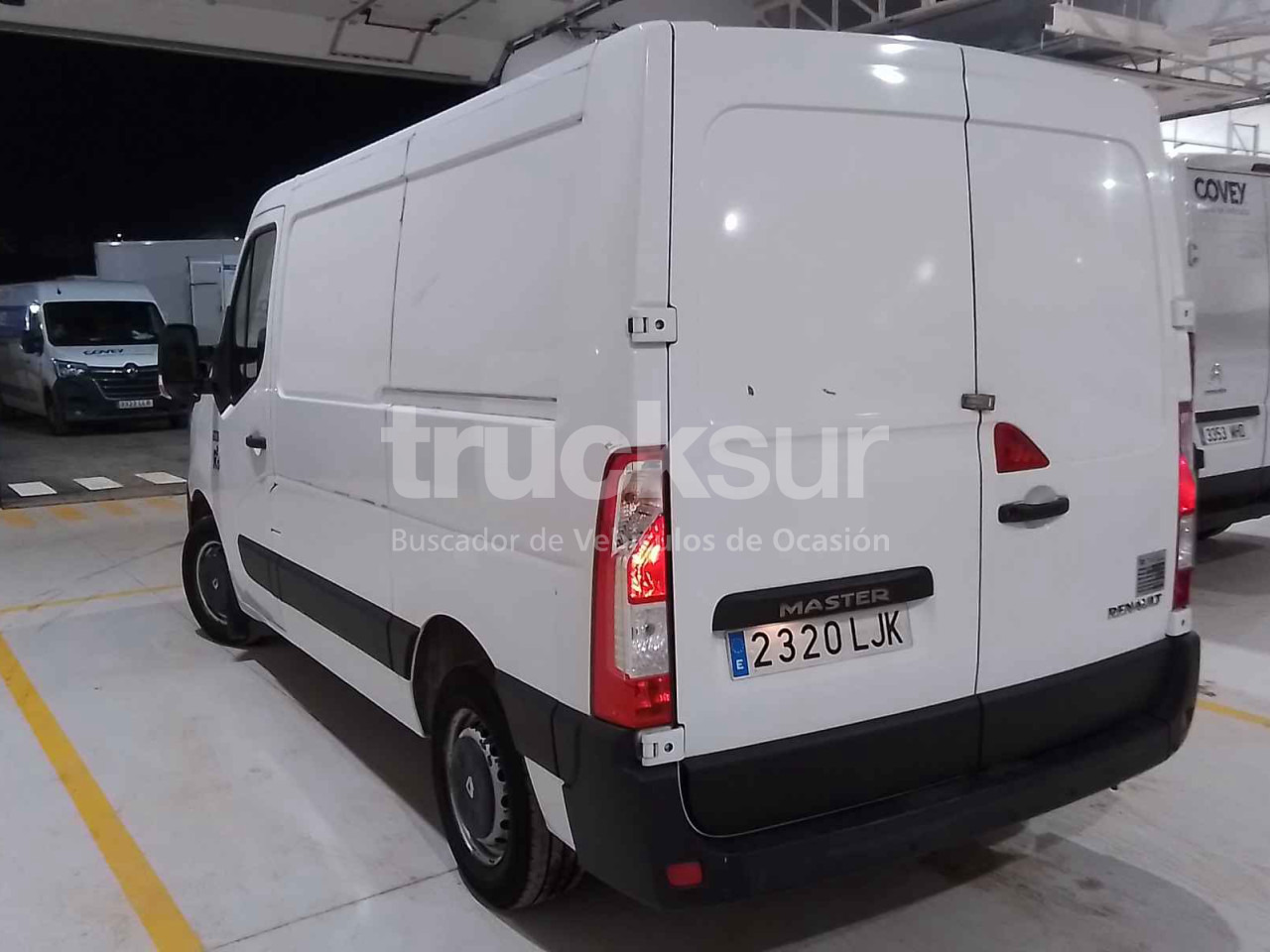 RENAULT MASTER 125.35 - Dostavno vozilo sa zatvorenim sandukom: slika 3 RENAULT MASTER 125.35 - Dostavno vozilo sa zatvorenim sandukom: slika 3