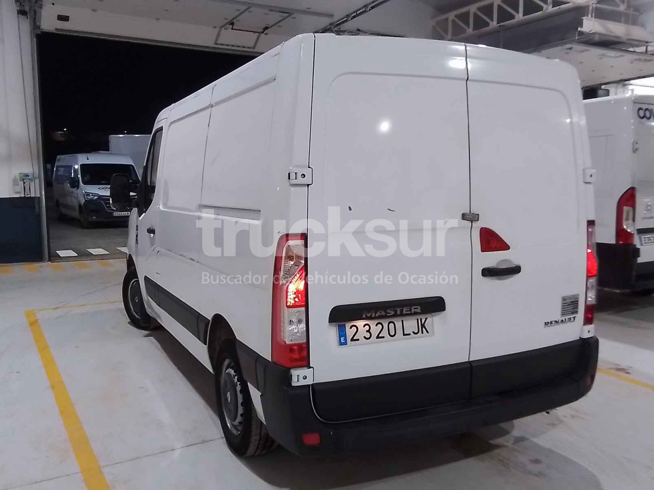RENAULT MASTER 125.35 - Dostavno vozilo sa zatvorenim sandukom: slika 5 RENAULT MASTER 125.35 - Dostavno vozilo sa zatvorenim sandukom: slika 5