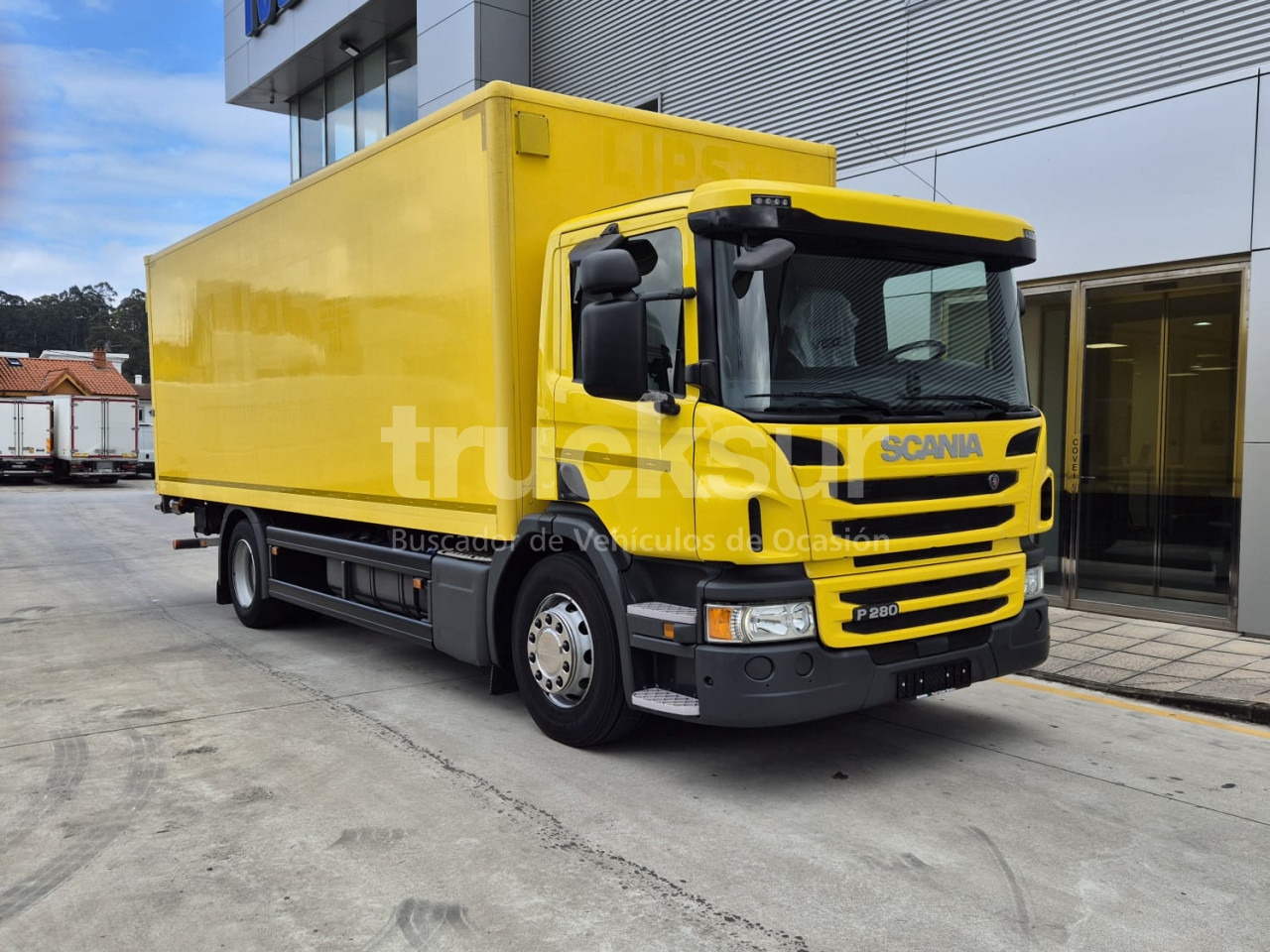 SCANIA P280 - Kamion sa zatvorenim sandukom: slika 2 SCANIA P280 - Kamion sa zatvorenim sandukom: slika 2