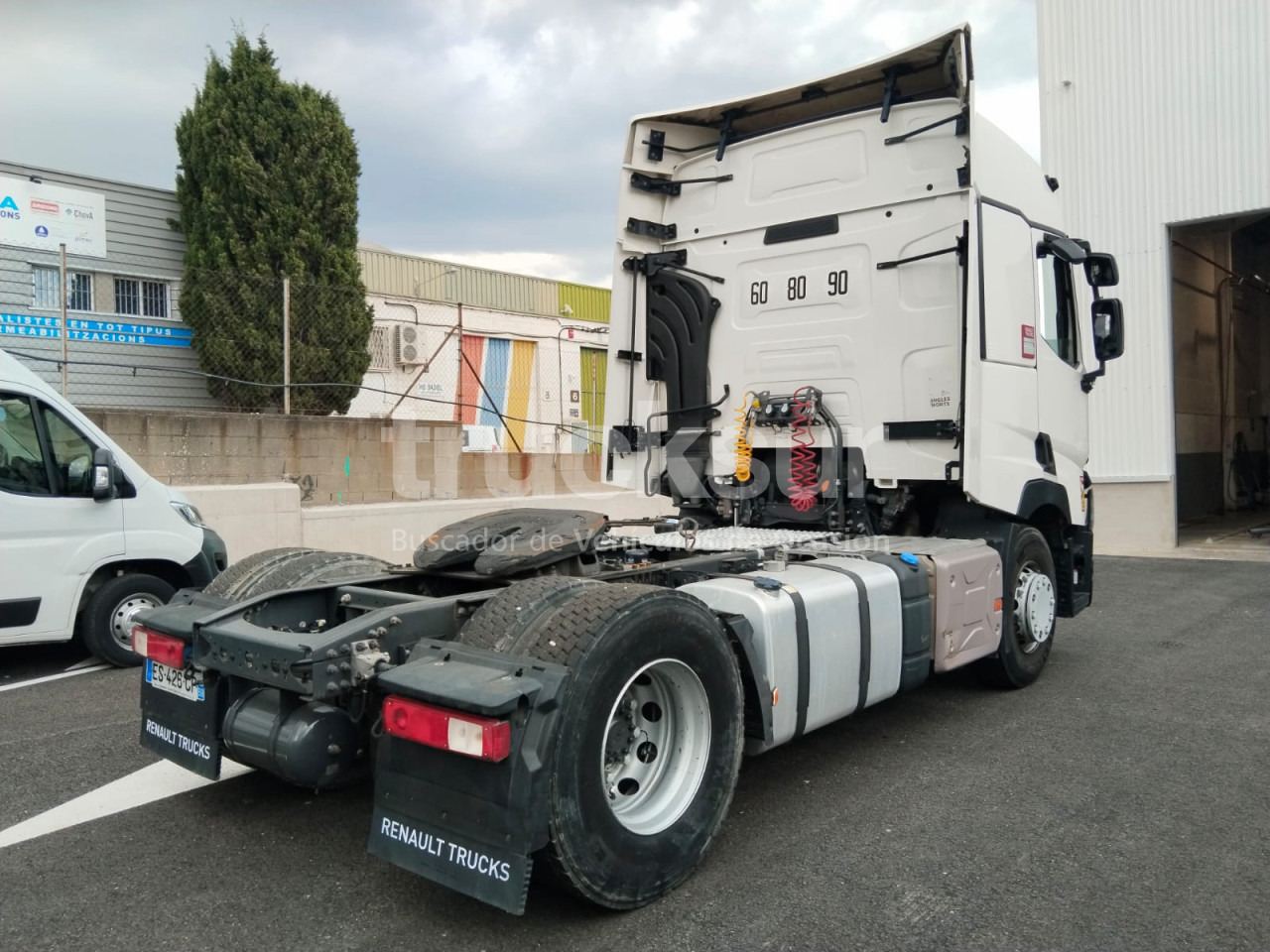 RENAULT T480 SLEEPER CAB - Tegljač: slika 3 RENAULT T480 SLEEPER CAB - Tegljač: slika 3
