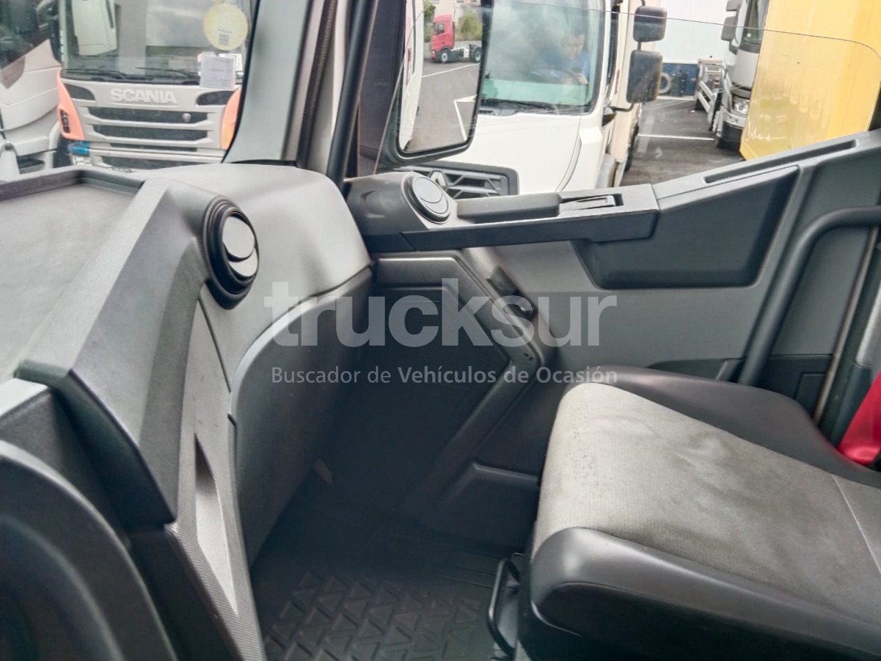 Tegljač RENAULT T480 SLEEPER CAB: slika 15