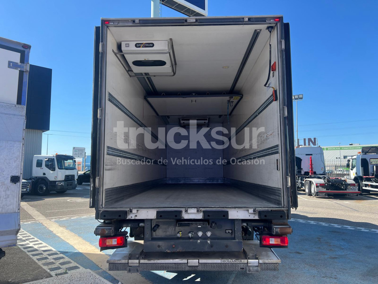 VOLVO FM450 ejes 6x2*4 - Hladnjača: slika 5 VOLVO FM450 ejes 6x2*4 - Hladnjača: slika 5