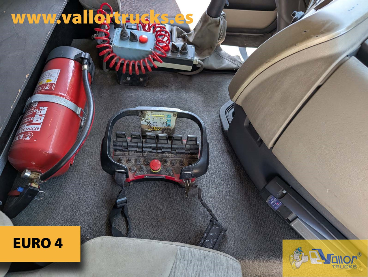 Tegljač RENAULT 380 DXI: slika 12