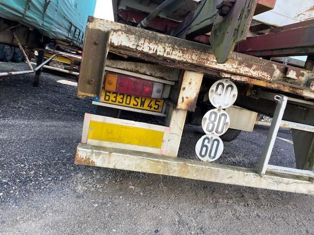 Castera - Plato poluprikolica: slika 2 Castera - Plato poluprikolica: slika 2