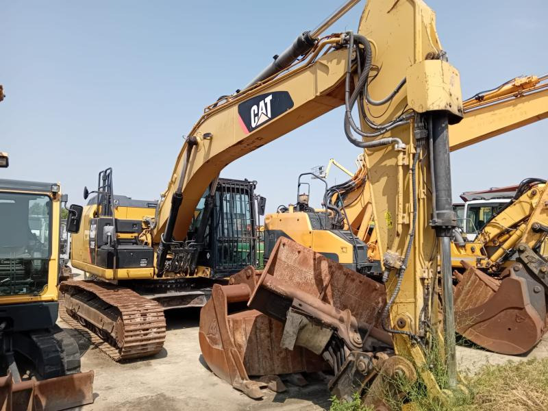 Caterpillar 320EL - Bager guseničar: slika 1 Caterpillar 320EL - Bager guseničar: slika 1