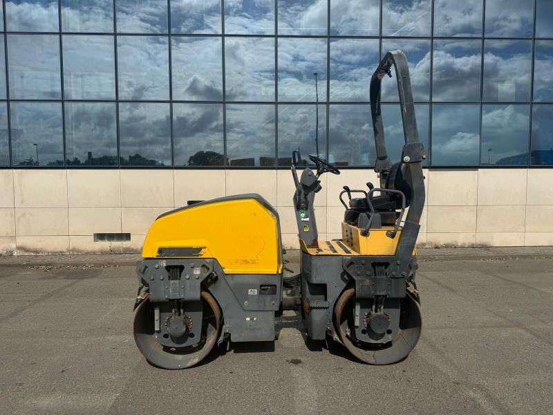 Dynapac CC1200 - Valjak za puteve: slika 1 Dynapac CC1200 - Valjak za puteve: slika 1