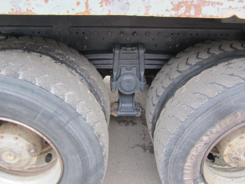 Mercedes 3235K - Istovarivač: slika 2 Mercedes 3235K - Istovarivač: slika 2