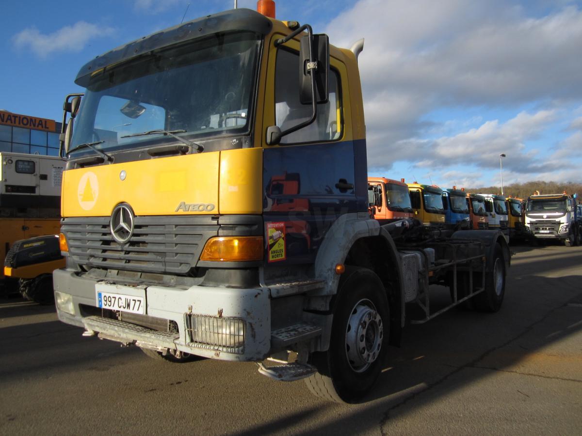 Mercedes Atego 1823 - Kamion sa hidrauličnom kukom: slika 1 Mercedes Atego 1823 - Kamion sa hidrauličnom kukom: slika 1