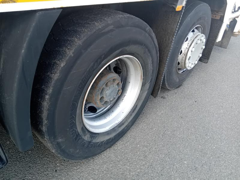 Renault D-Series 26 Wide - Kamion za smeće: slika 4 Renault D-Series 26 Wide - Kamion za smeće: slika 4