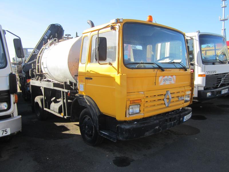 Renault Gamme S - Kamion cisterna: slika 1 Renault Gamme S - Kamion cisterna: slika 1
