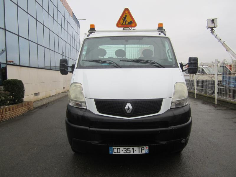 Renault Mascott 120 DXI - Dostavno vozilo istovarivač: slika 2 Renault Mascott 120 DXI - Dostavno vozilo istovarivač: slika 2