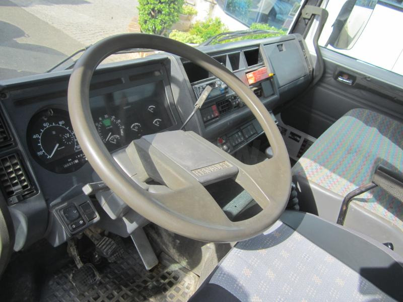 Kamion sa hidrauličnom kukom Renault Midliner 180: slika 7