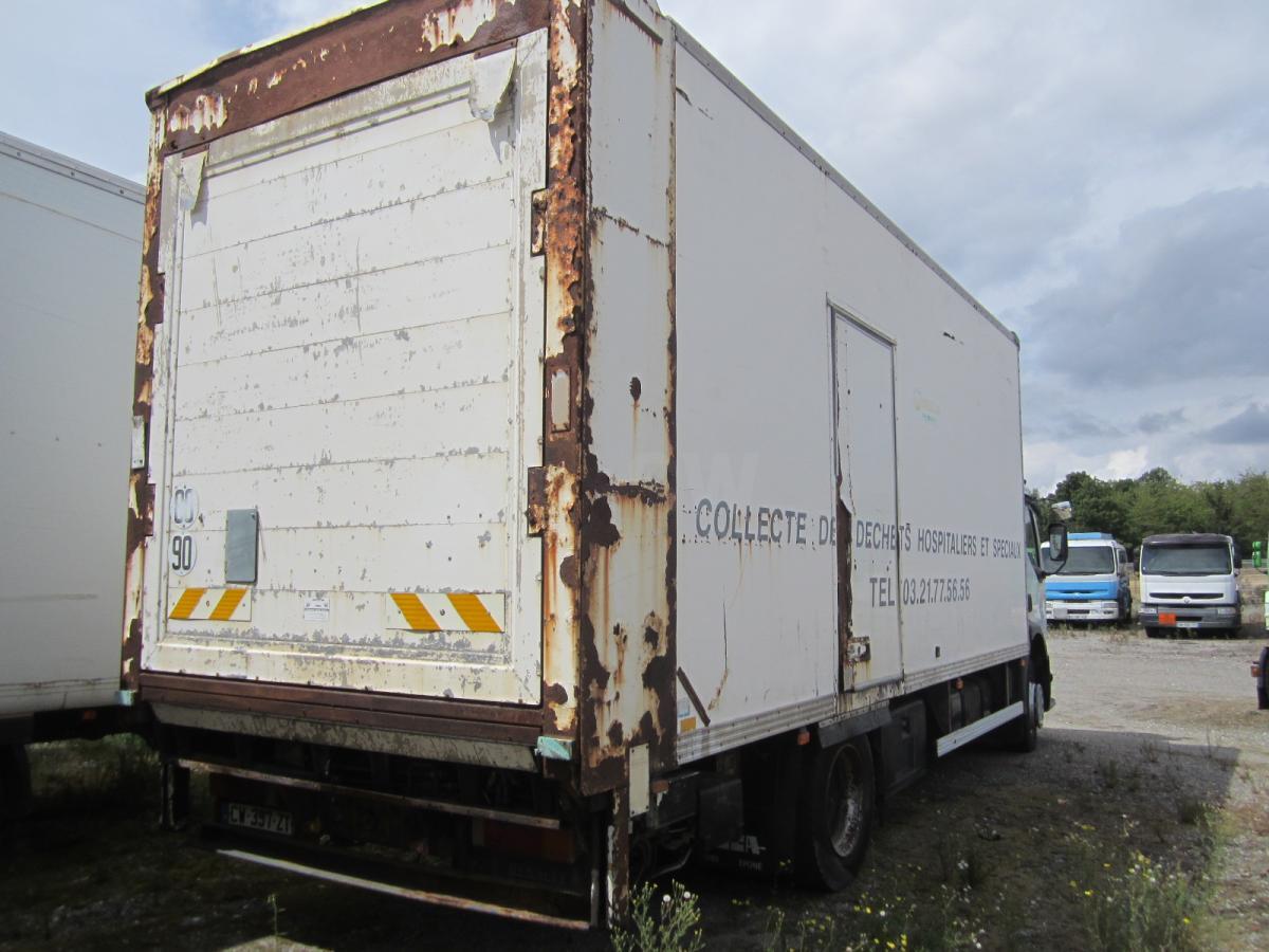 Renault Midlum 220 DCI - Kamion sa zatvorenim sandukom: slika 2 Renault Midlum 220 DCI - Kamion sa zatvorenim sandukom: slika 2