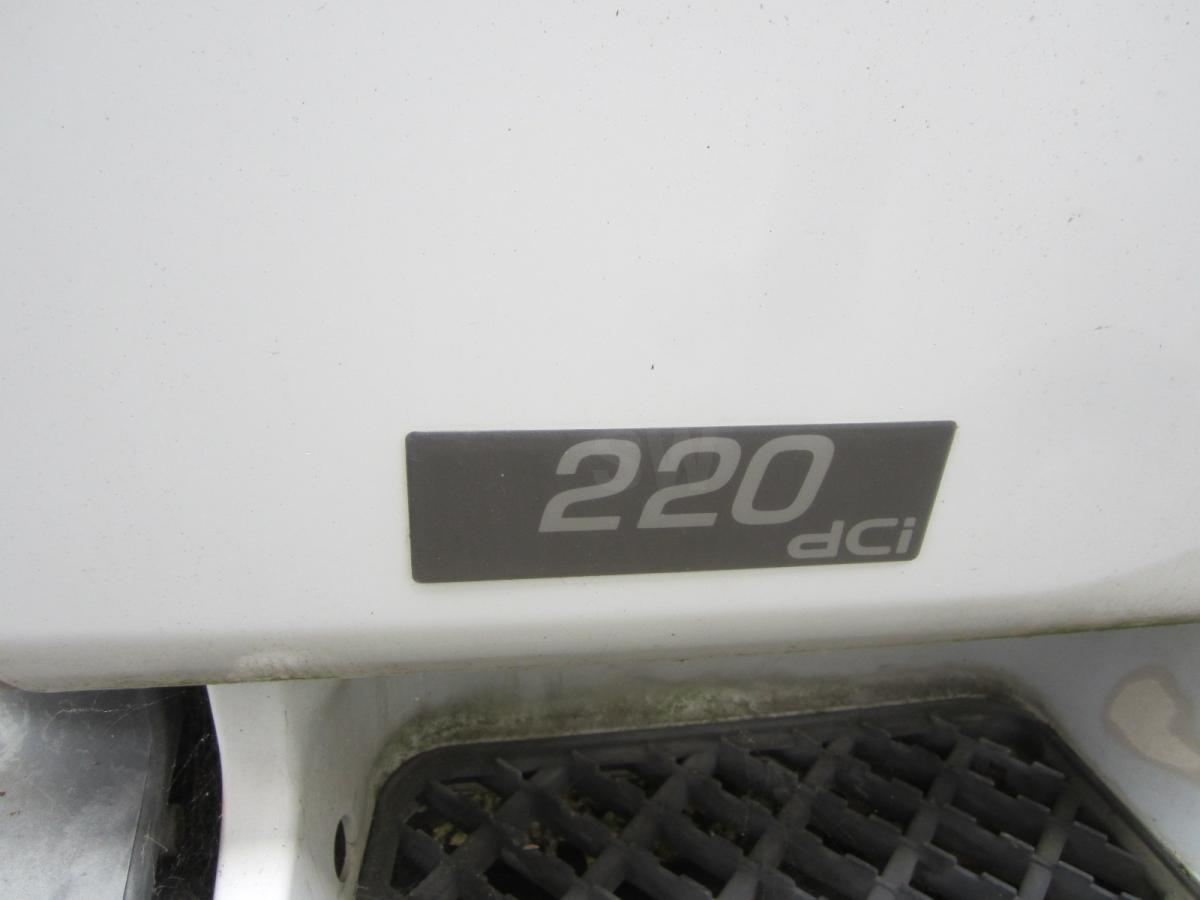 Renault Midlum 220 DCI - Kamion sa zatvorenim sandukom: slika 3 Renault Midlum 220 DCI - Kamion sa zatvorenim sandukom: slika 3