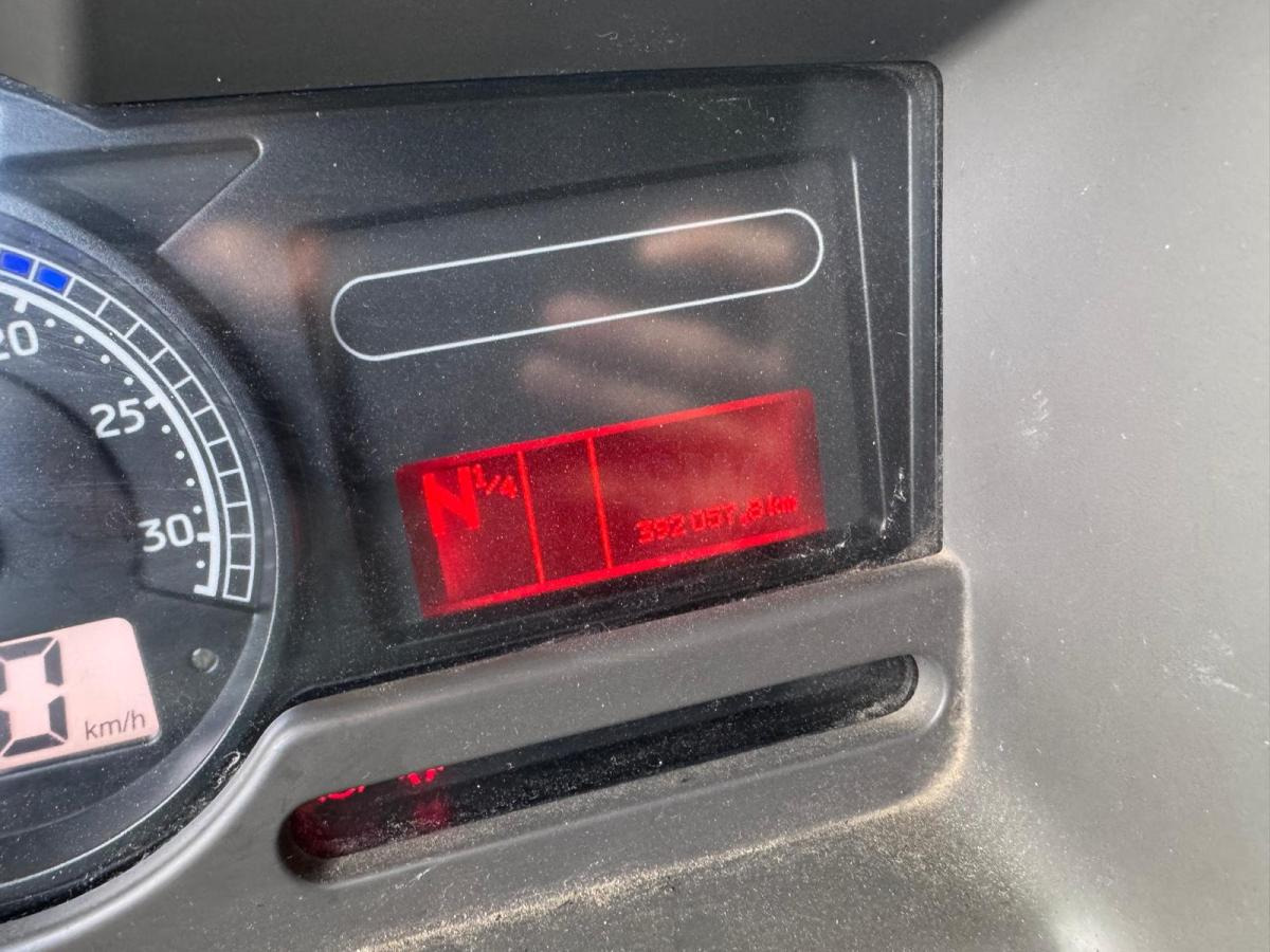 Kamion cisterna za prevoz goriva Renault Premium 370 DXI: slika 24
