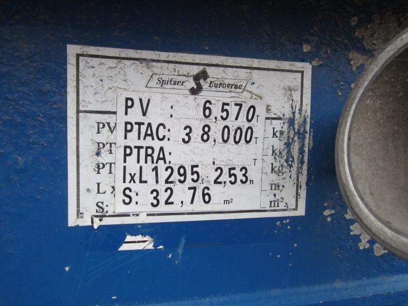 Spitzer - Poluprikolica cisterna: slika 2 Spitzer - Poluprikolica cisterna: slika 2