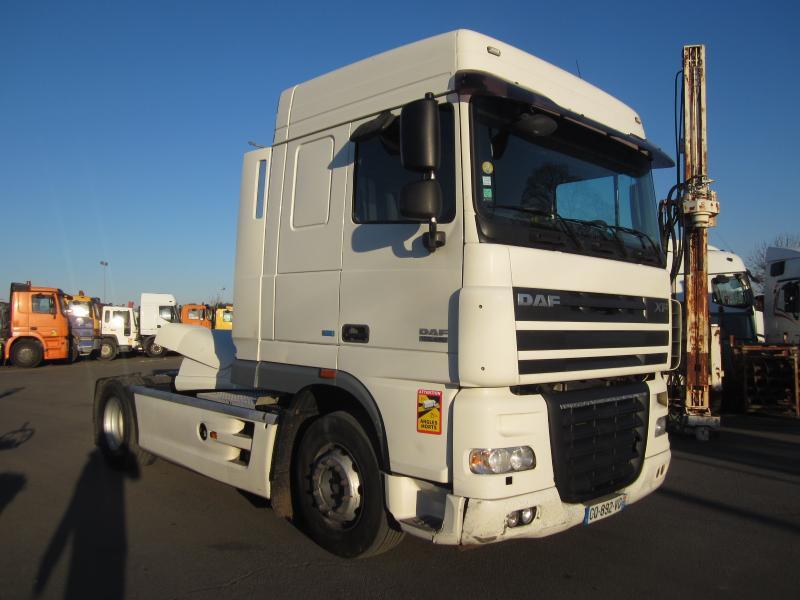 DAF XF105 460 - Tegljač: slika 2 DAF XF105 460 - Tegljač: slika 2