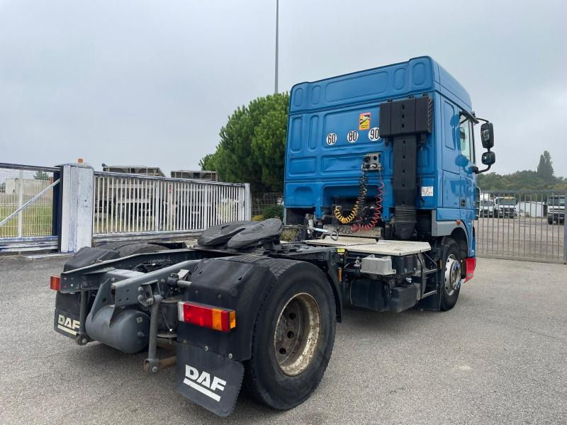 DAF XF105 460 - Tegljač: slika 4 DAF XF105 460 - Tegljač: slika 4