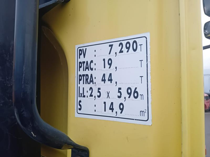 DAF XF105 460 - Tegljač: slika 3 DAF XF105 460 - Tegljač: slika 3
