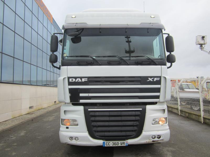 DAF XF105 460 - Tegljač: slika 2 DAF XF105 460 - Tegljač: slika 2