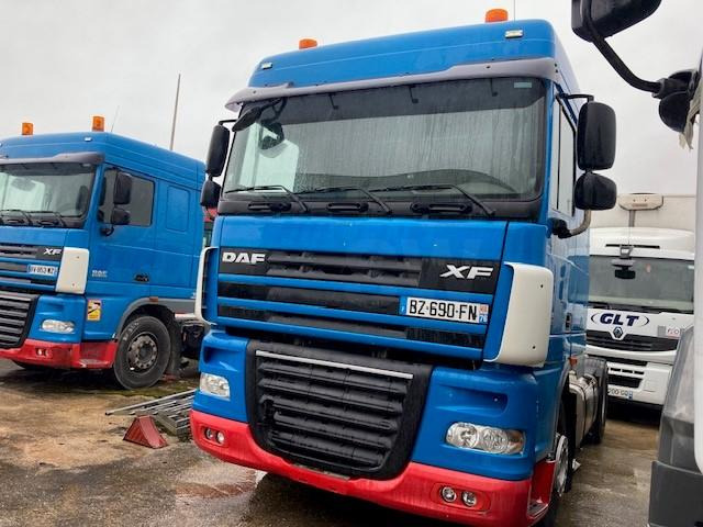 DAF XF105 460 - Tegljač: slika 2 DAF XF105 460 - Tegljač: slika 2
