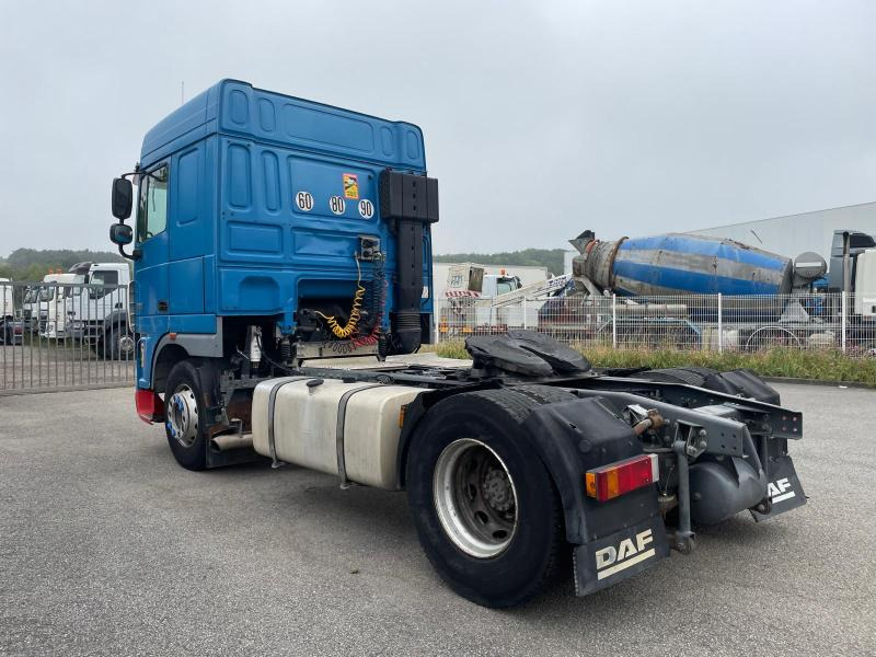 DAF XF105 460 - Tegljač: slika 2 DAF XF105 460 - Tegljač: slika 2