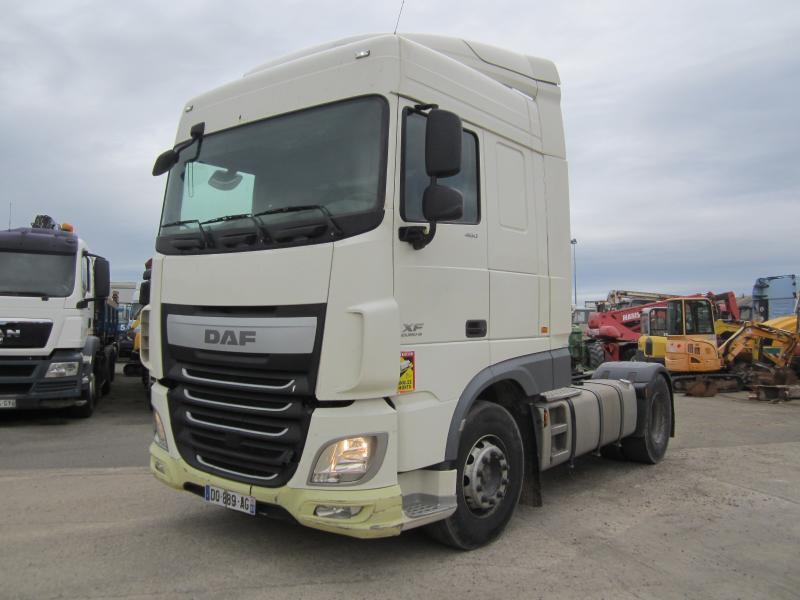 DAF XF105 460 - Tegljač: slika 1 DAF XF105 460 - Tegljač: slika 1