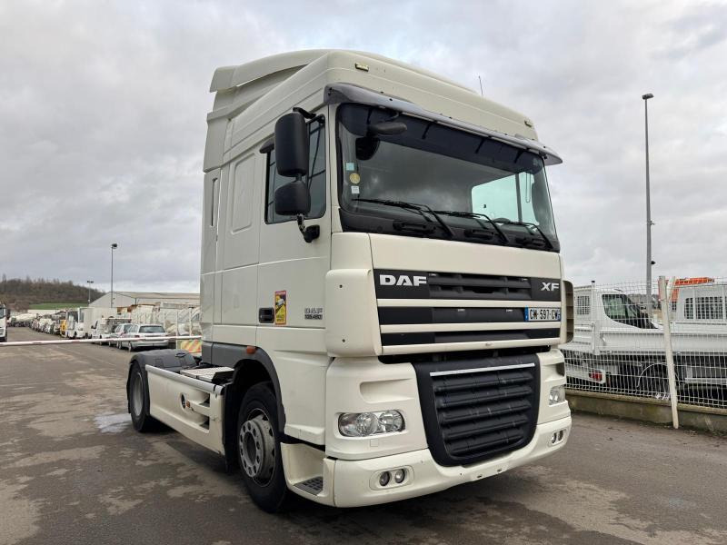 DAF XF105 460 - Tegljač: slika 2 DAF XF105 460 - Tegljač: slika 2