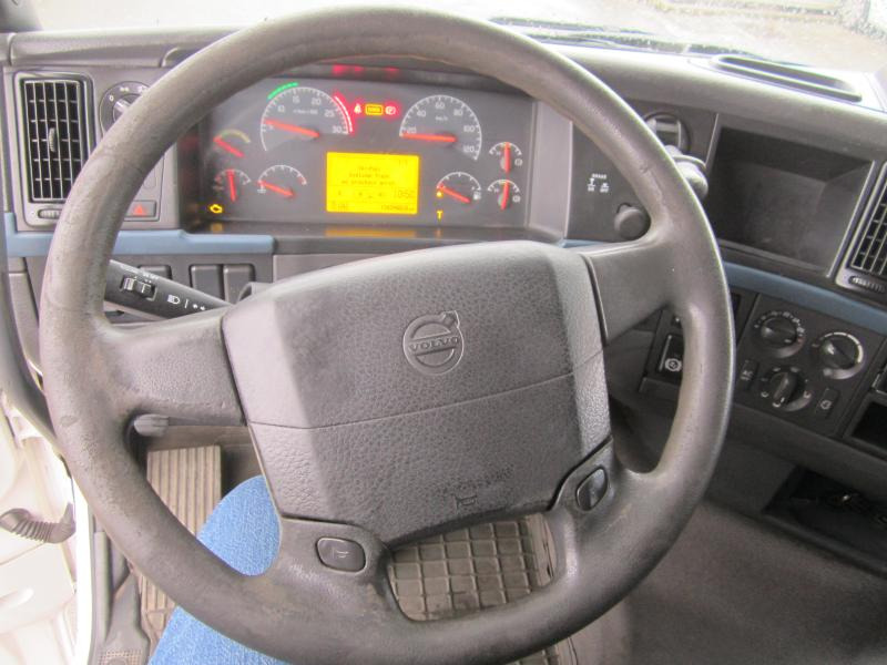 Tegljač Volvo FH 440: slika 19