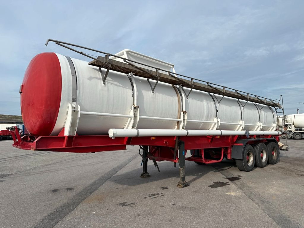 Blumhardt 3 axle 29.000 L ADR Tank trailer - Poluprikolica cisterna: slika 1 Blumhardt 3 axle 29.000 L ADR Tank trailer - Poluprikolica cisterna: slika 1