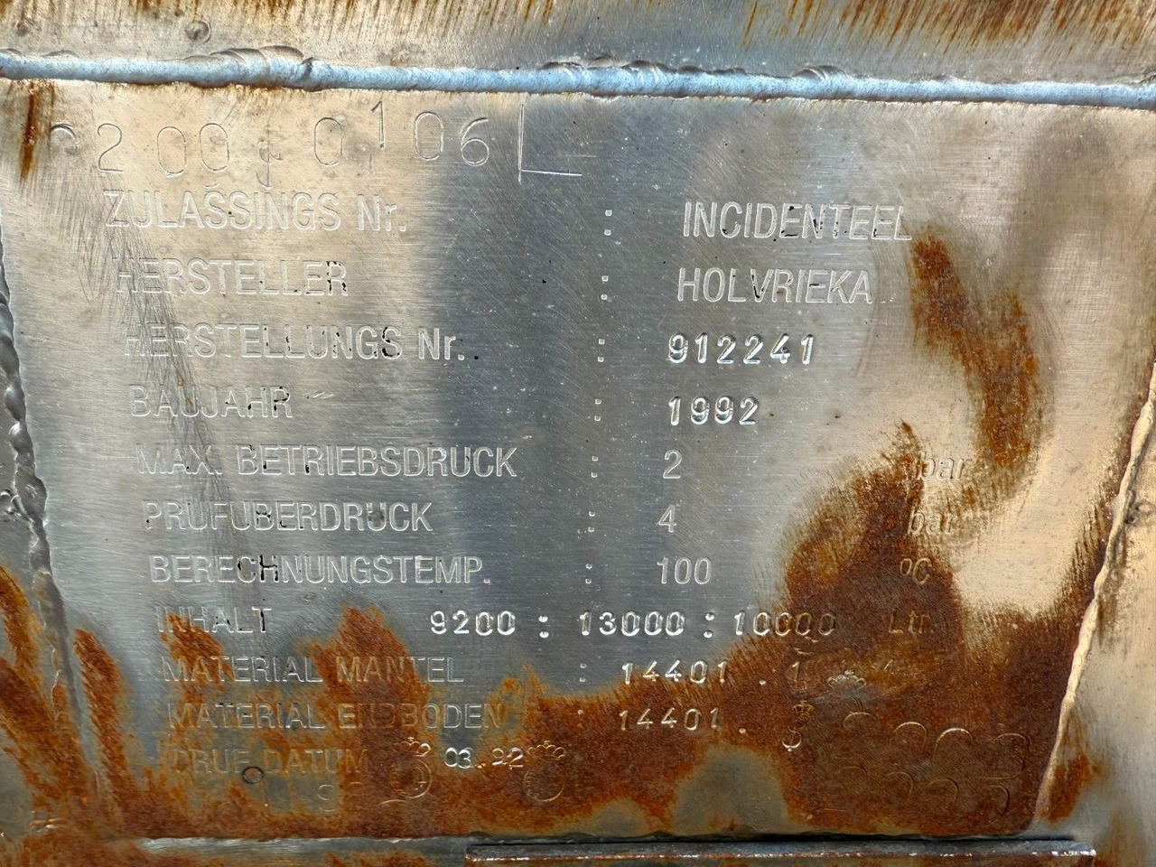 Burg 3 axle 3 compartments 32.200 L ADR - Poluprikolica cisterna: slika 3 Burg 3 axle 3 compartments 32.200 L ADR - Poluprikolica cisterna: slika 3