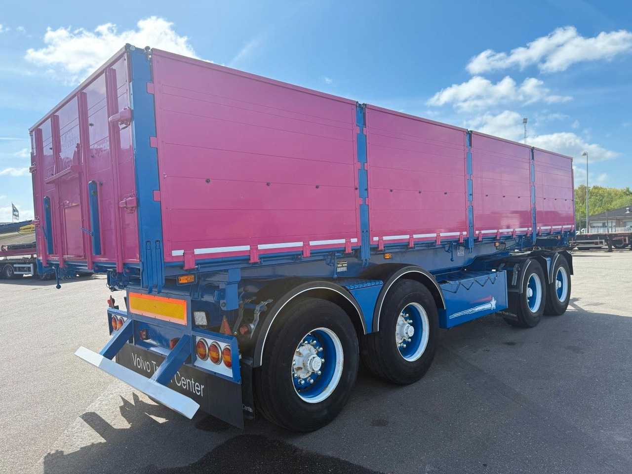 DAPA 30 t. 4 axle Tipper trailer / Kipper - Prikolica istovarivača: slika 4 DAPA 30 t. 4 axle Tipper trailer / Kipper - Prikolica istovarivača: slika 4