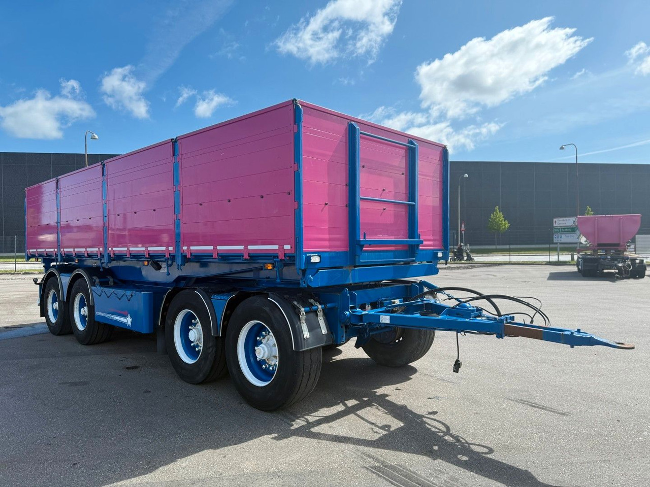 DAPA 30 t. 4 axle Tipper trailer / Kipper - Prikolica istovarivača: slika 2 DAPA 30 t. 4 axle Tipper trailer / Kipper - Prikolica istovarivača: slika 2
