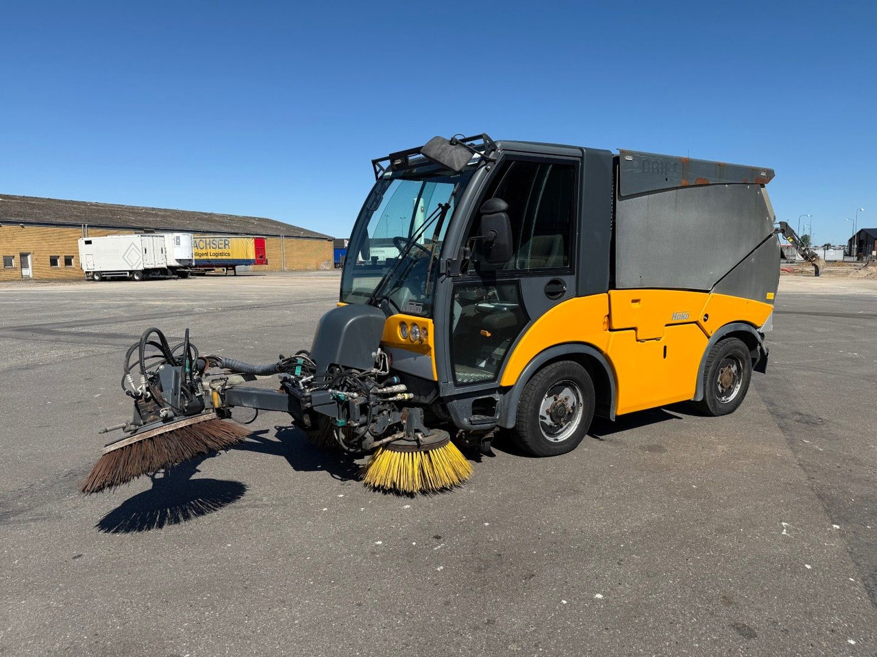 Hako Citymaster 2000 4x4 Euro 5 Kehrmaschine - Autočistilica: slika 1 Hako Citymaster 2000 4x4 Euro 5 Kehrmaschine - Autočistilica: slika 1