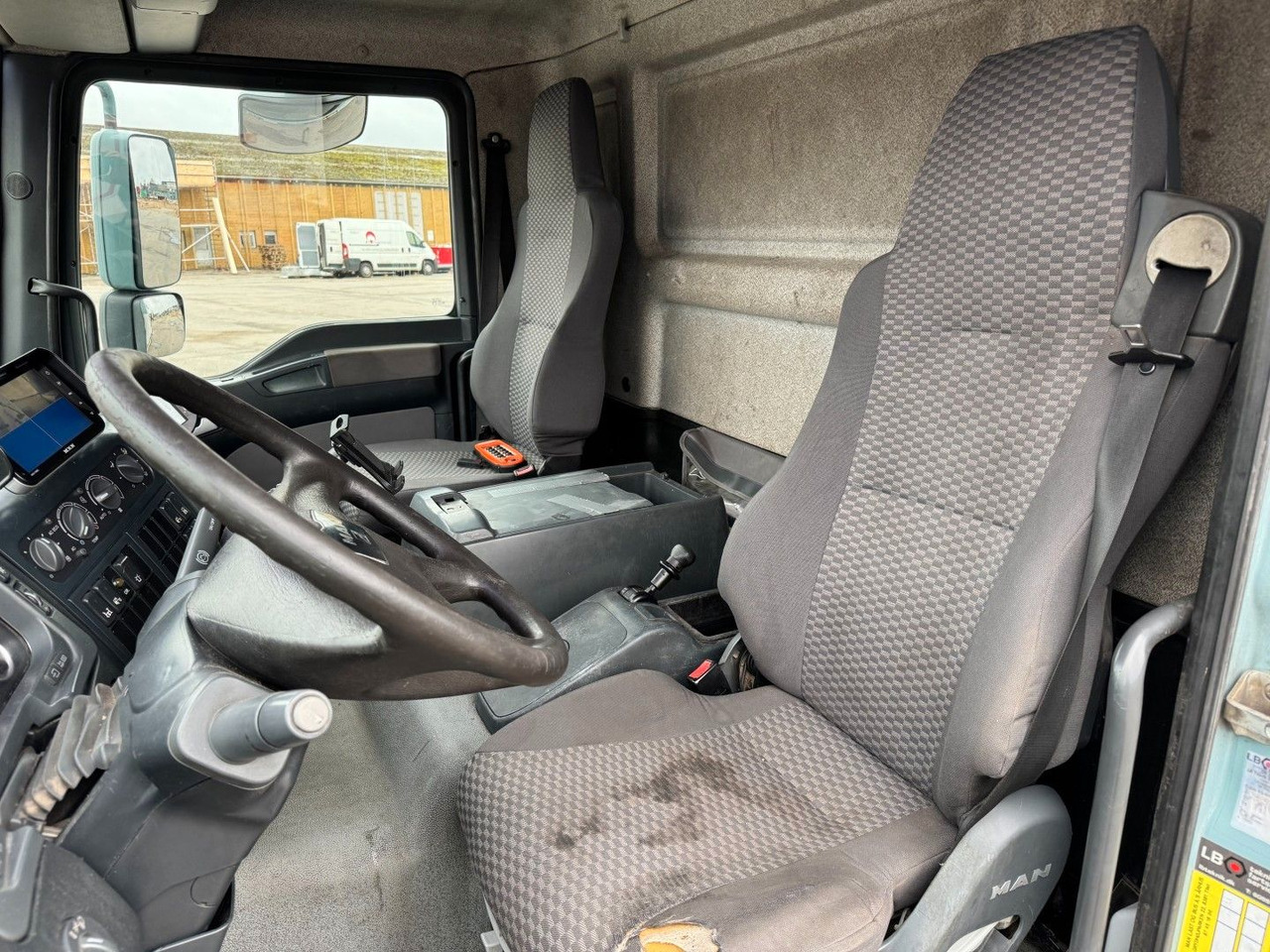 MAN TGL 12.240 4x2 Hvidtved Larsen SLP 5.5 - Vakuumska cisterna: slika 5 MAN TGL 12.240 4x2 Hvidtved Larsen SLP 5.5 - Vakuumska cisterna: slika 5