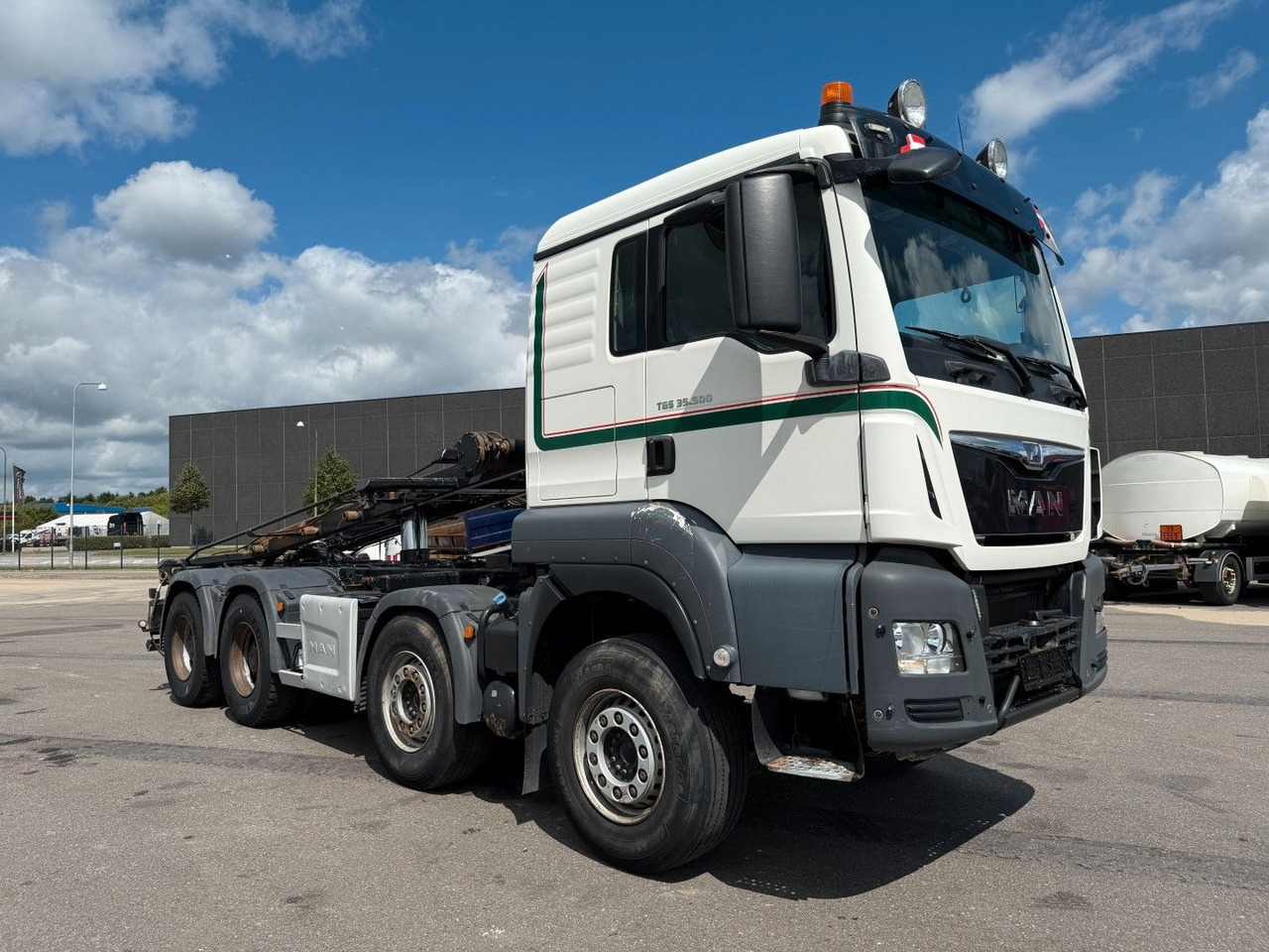 MAN TGS 35.500 8x4 HMF Tipper / Kipper / Euro 6 - Istovarivač: slika 2 MAN TGS 35.500 8x4 HMF Tipper / Kipper / Euro 6 - Istovarivač: slika 2