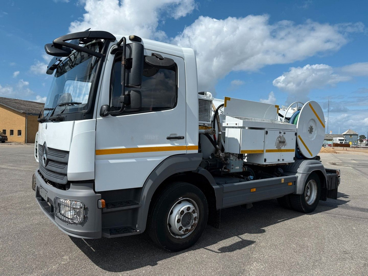 Mercedes-Benz Atego 1323 RHD Euro 6 Hvidtved Larsen Cityflex - Vakuumska cisterna: slika 2 Mercedes-Benz Atego 1323 RHD Euro 6 Hvidtved Larsen Cityflex - Vakuumska cisterna: slika 2