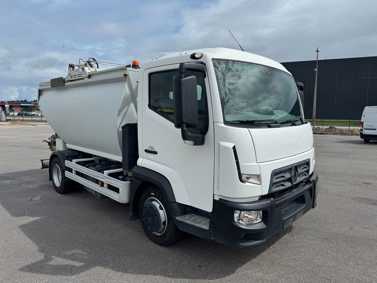 Renault D7.5 180 4x2 Semat/Techno Azimut 8 m3 Garbage - Kamion za smeće: slika 2 Renault D7.5 180 4x2 Semat/Techno Azimut 8 m3 Garbage - Kamion za smeće: slika 2