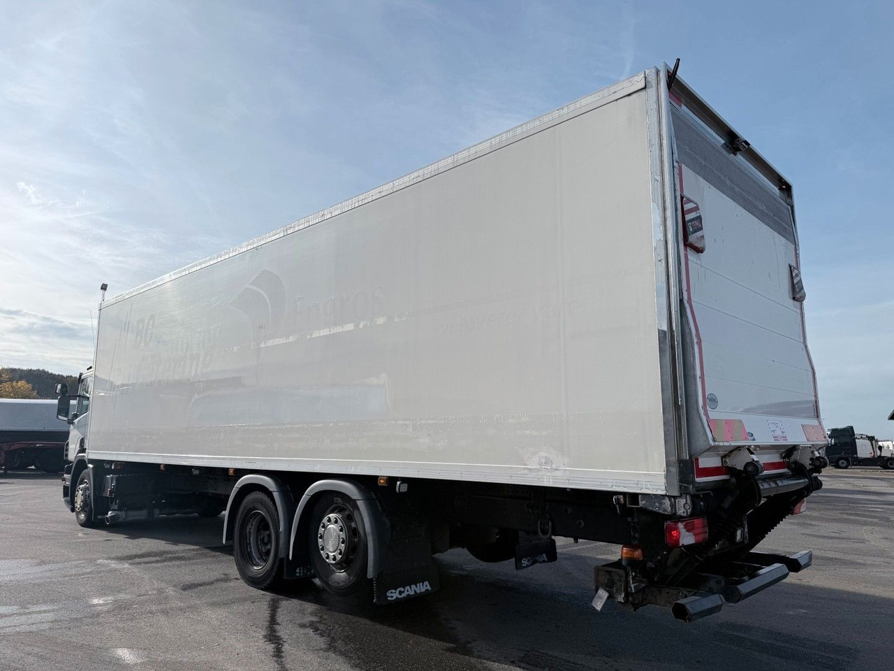 Scania P320 6x2*4 Carrier Supra 1250 Mt 9.80 m Kühl - Hladnjača: slika 4 Scania P320 6x2*4 Carrier Supra 1250 Mt 9.80 m Kühl - Hladnjača: slika 4