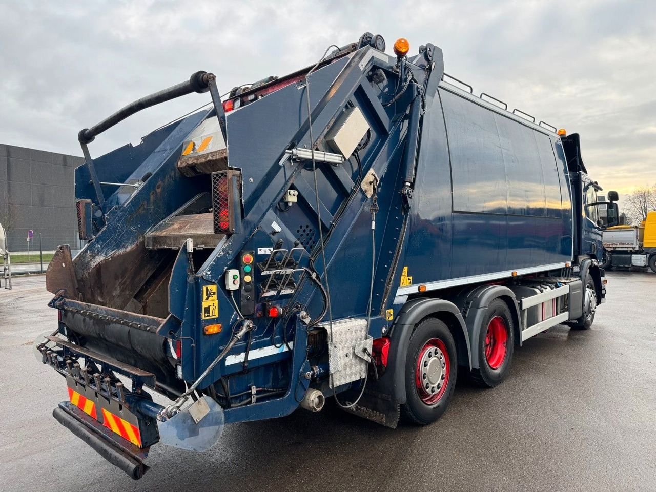 Scania P320 6x2*4 Euro 6 NTM 21 m3 - Kamion za smeće: slika 3 Scania P320 6x2*4 Euro 6 NTM 21 m3 - Kamion za smeće: slika 3