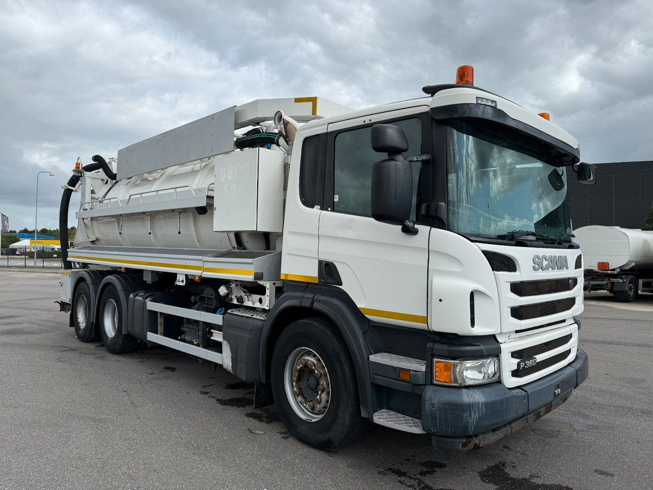Scania P360 Euro 6 6x4 RHD Hvidtved Larsen FlexLine 312 - Vakuumska cisterna: slika 1 Scania P360 Euro 6 6x4 RHD Hvidtved Larsen FlexLine 312 - Vakuumska cisterna: slika 1