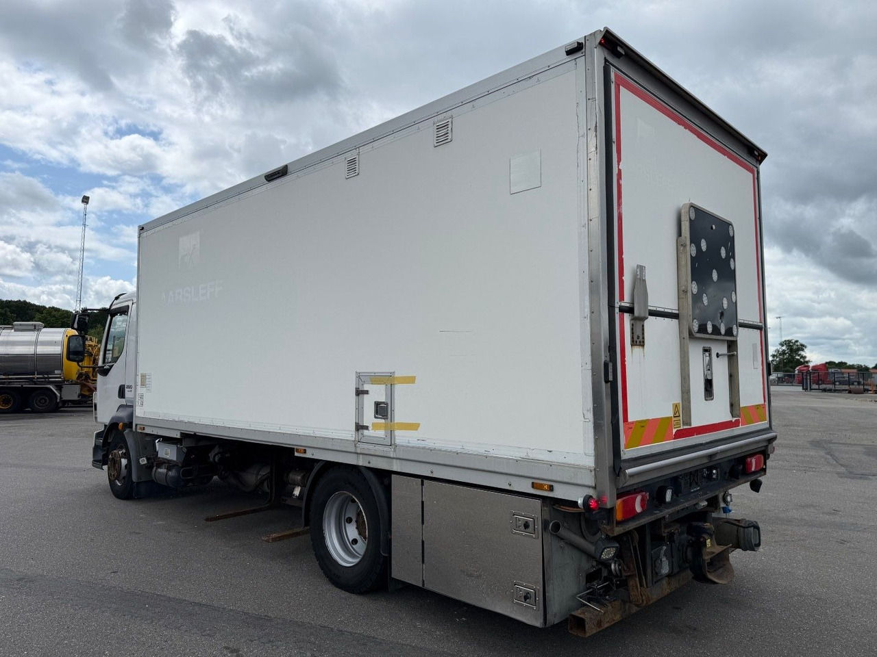 Volvo FL 280 4x2 Euro 5 Workshop Equipment - Kamion sa zatvorenim sandukom: slika 4 Volvo FL 280 4x2 Euro 5 Workshop Equipment - Kamion sa zatvorenim sandukom: slika 4