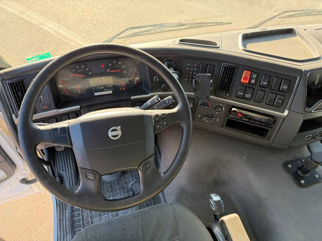 Kamion cisterna Volvo FM460 8x2*6 24.000 l. ADR Tank Volvo FM460 8x2*6 24.000 l. ADR Tanktruck: slika 14