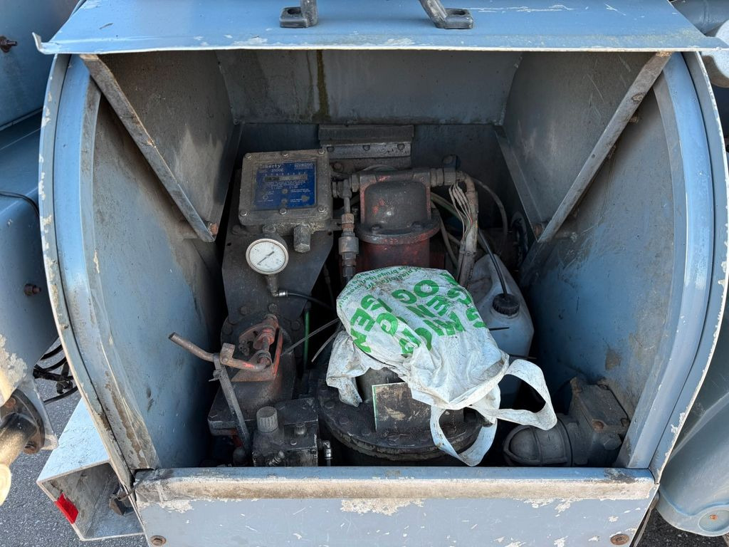 Kamion cisterna Volvo FM460 8x2*6 24.000 l. ADR Tank Volvo FM460 8x2*6 24.000 l. ADR Tanktruck: slika 8