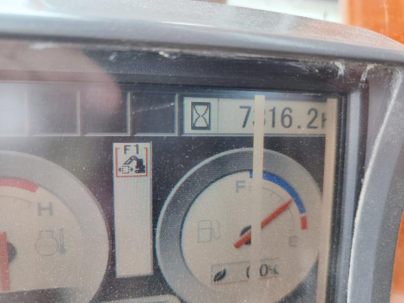 Bager guseničar Hitachi ZX280LC-3H: slika 6