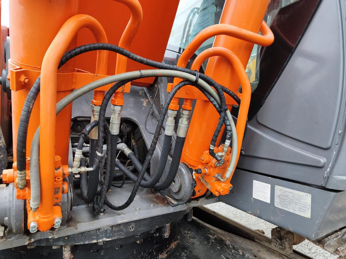 Bager guseničar Hitachi ZX280LC-3H: slika 9