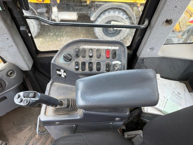 Utovarivač točkaš Komatsu WA380-6: slika 9 Utovarivač točkaš Komatsu WA380-6: slika 9