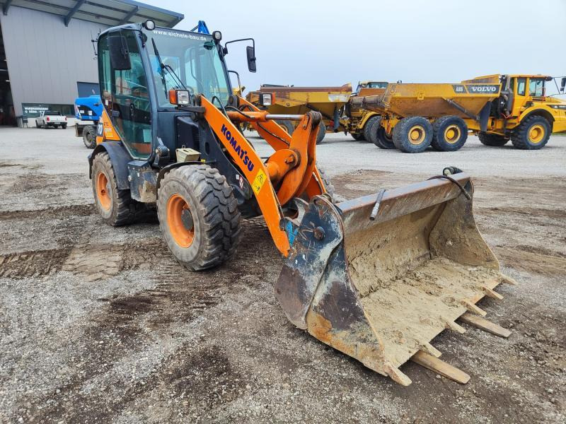 Komatsu WA70-7 - Utovarivač točkaš: slika 2 Komatsu WA70-7 - Utovarivač točkaš: slika 2