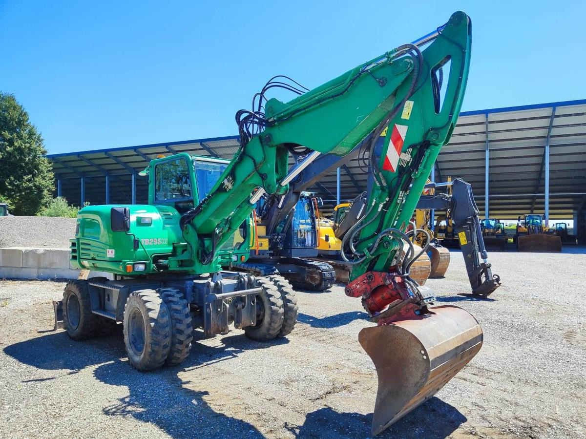 Takeuchi TB295W - Bager točkaš: slika 3 Takeuchi TB295W - Bager točkaš: slika 3